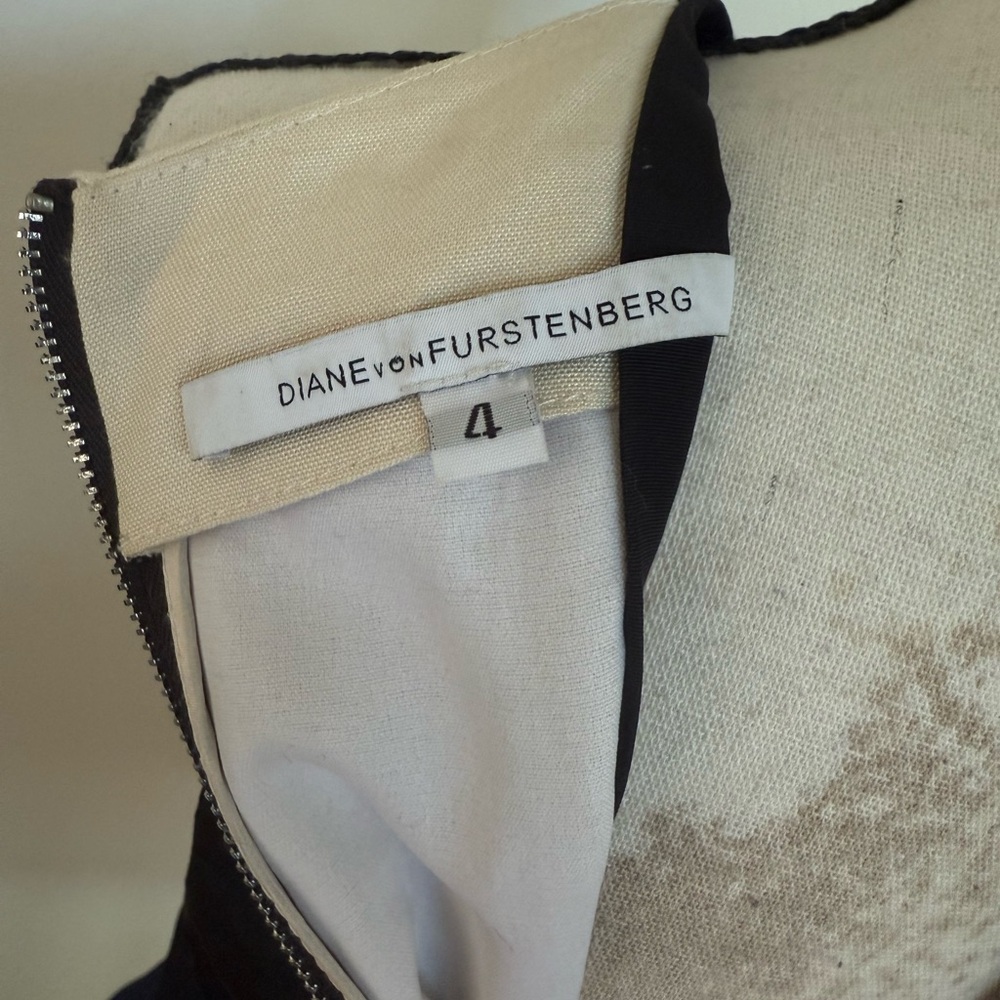 Diane Von Furstenberg Black and Beige Tank Top - Picture 7 of 7
